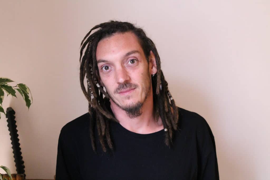 Natural dreadlocks for men with straight hair - Dreads Expert Natural dreadlocks for men with straight hair - Dreads Expert