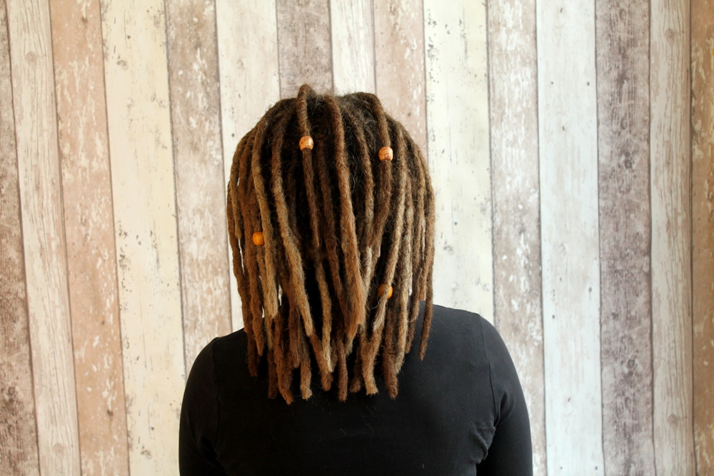 The creation of natural crochet dreadlocks by Dreads Expert